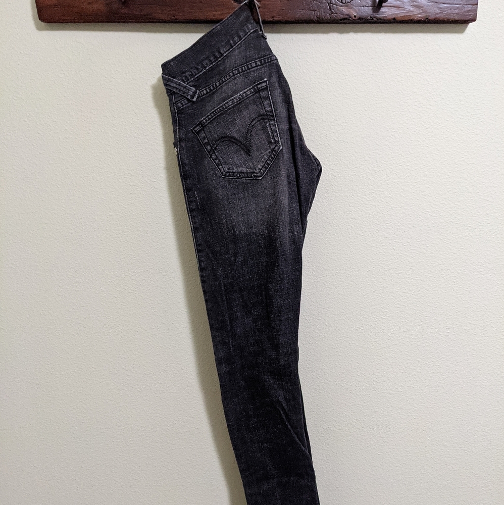 Levi's 504 Slouch Skinny low rise distressed jeans